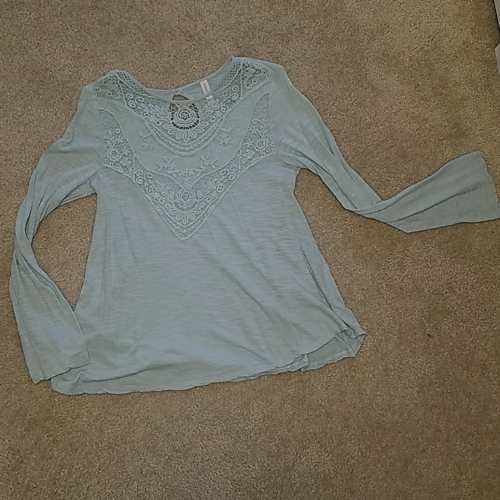 Xhilaration top